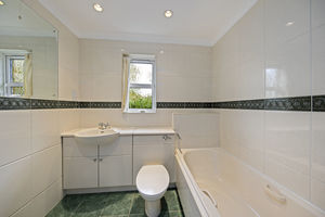Family Bathroom- click for photo gallery